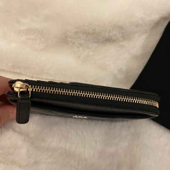 Authentic Chanel compact wallet or card holder - Picture 2 of 7